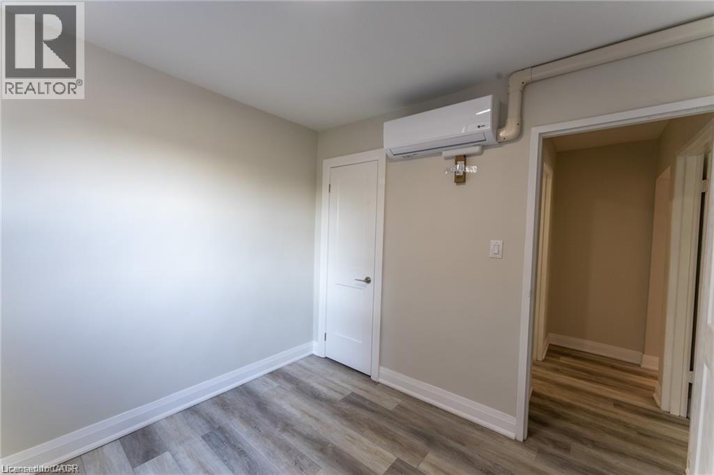 700 Lawrence Road Unit# 103, Hamilton, ON - Indoor Photo Showing Other Room