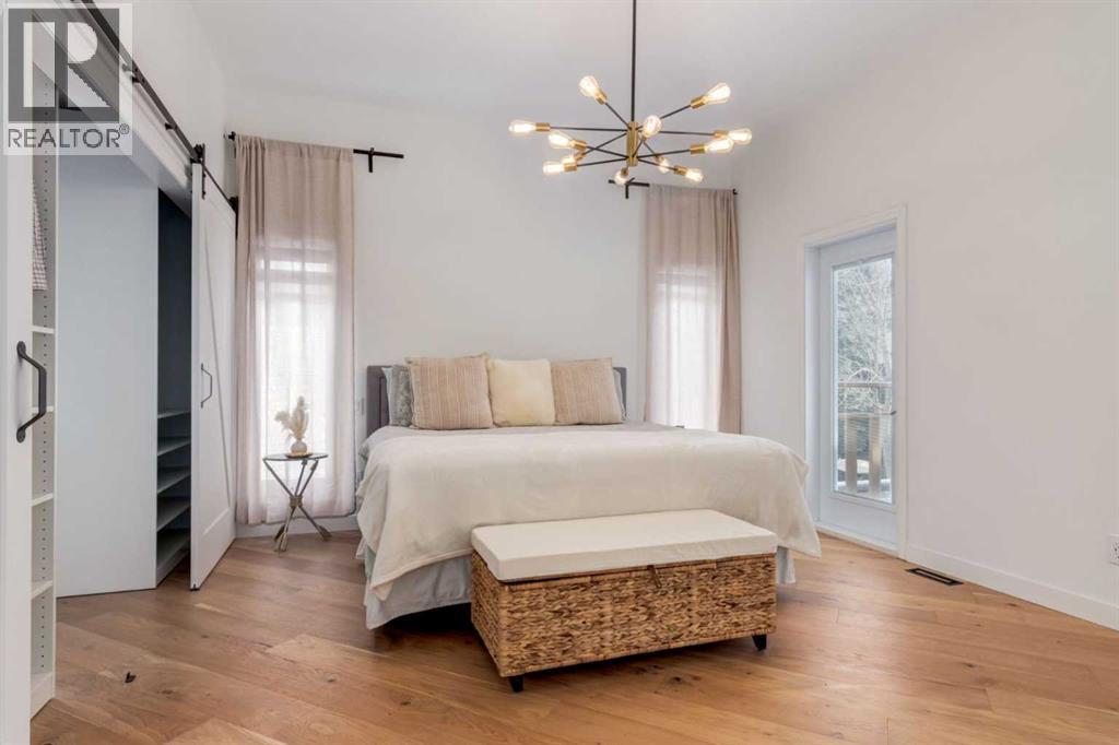 113 Straddock Terrace Sw, Calgary, AB - Indoor Photo Showing Bedroom