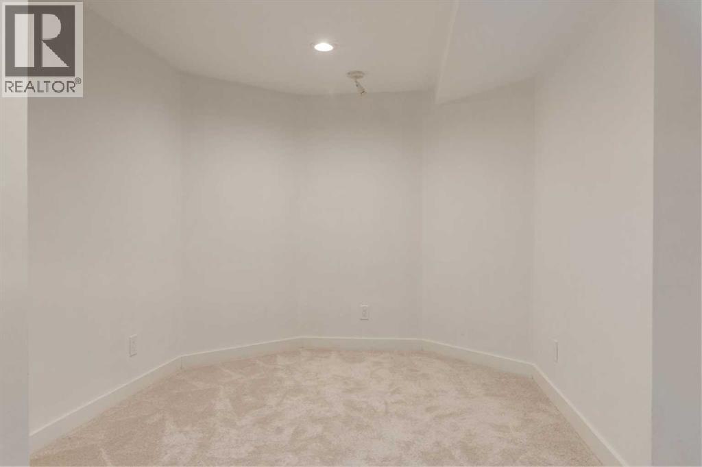 113 Straddock Terrace Sw, Calgary, AB - Indoor