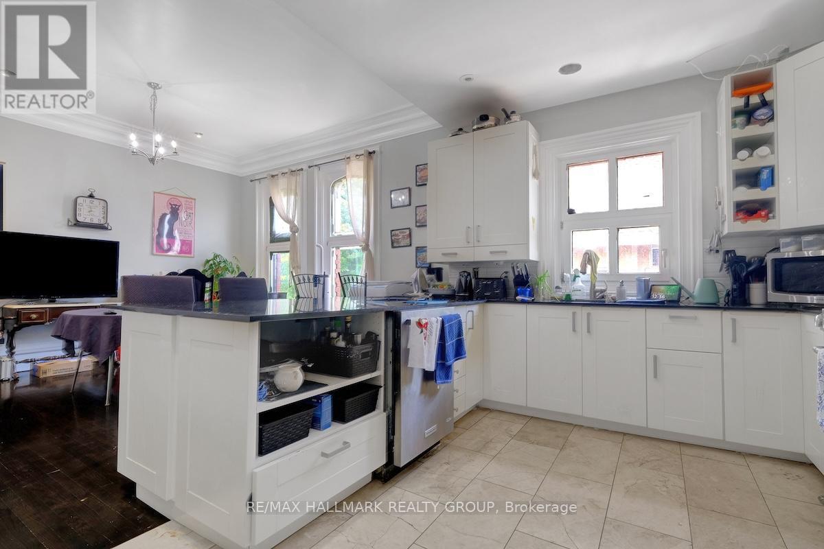 460 Wilbrod Street, Ottawa, ON - Indoor Photo Showing Kitchen