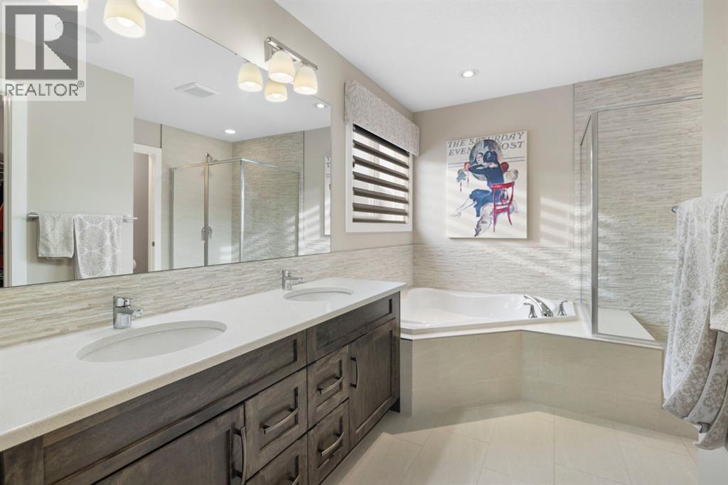 8 Emberside Glen, Cochrane, AB - Indoor Photo Showing Bathroom