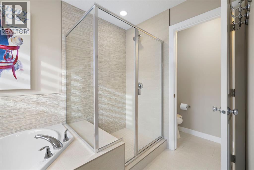 8 Emberside Glen, Cochrane, AB - Indoor Photo Showing Bathroom