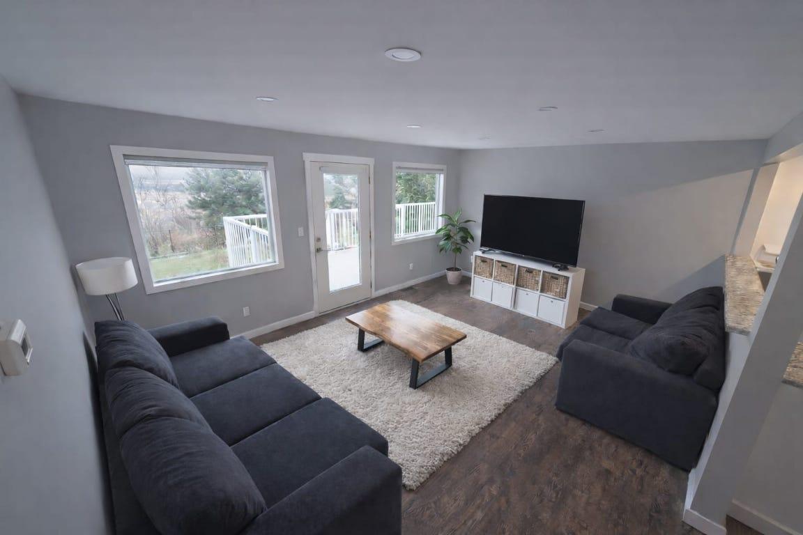 231 6Th Avenue, Creston, BC - Indoor Photo Showing Living Room