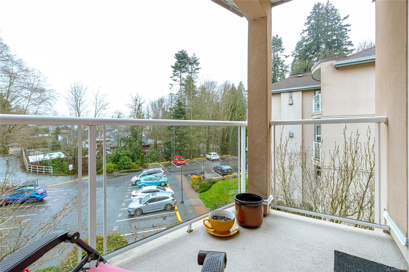 305B-3000 Oak St, Chemainus, BC - Outdoor With Exterior