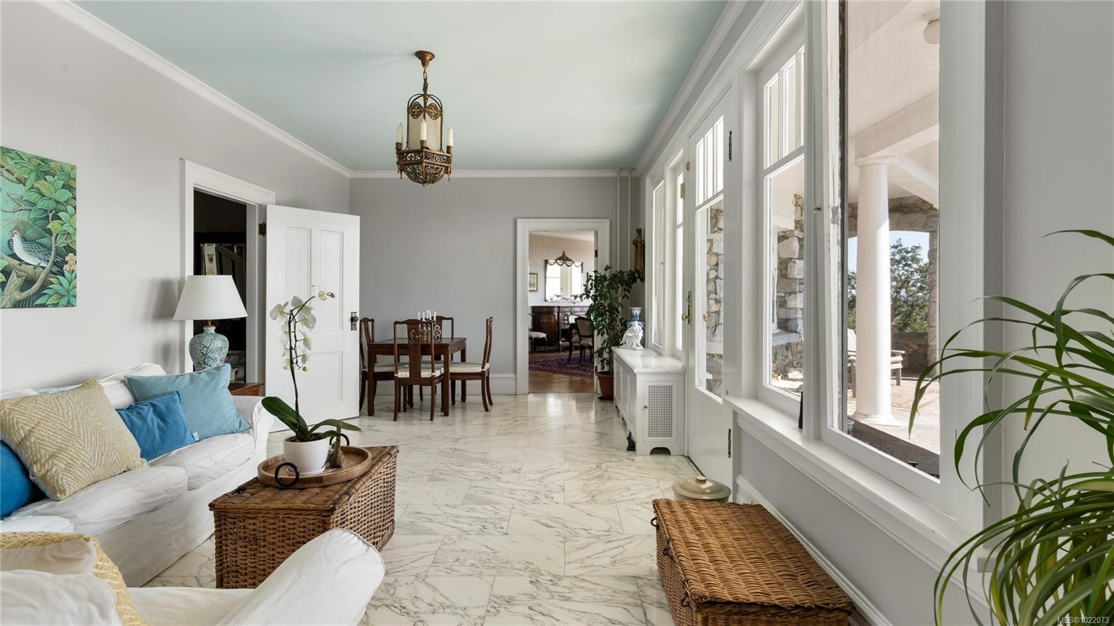 305 Denison Rd, Oak Bay, BC