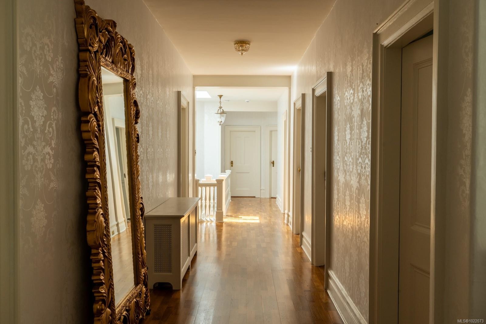 305 Denison Rd, Oak Bay, BC