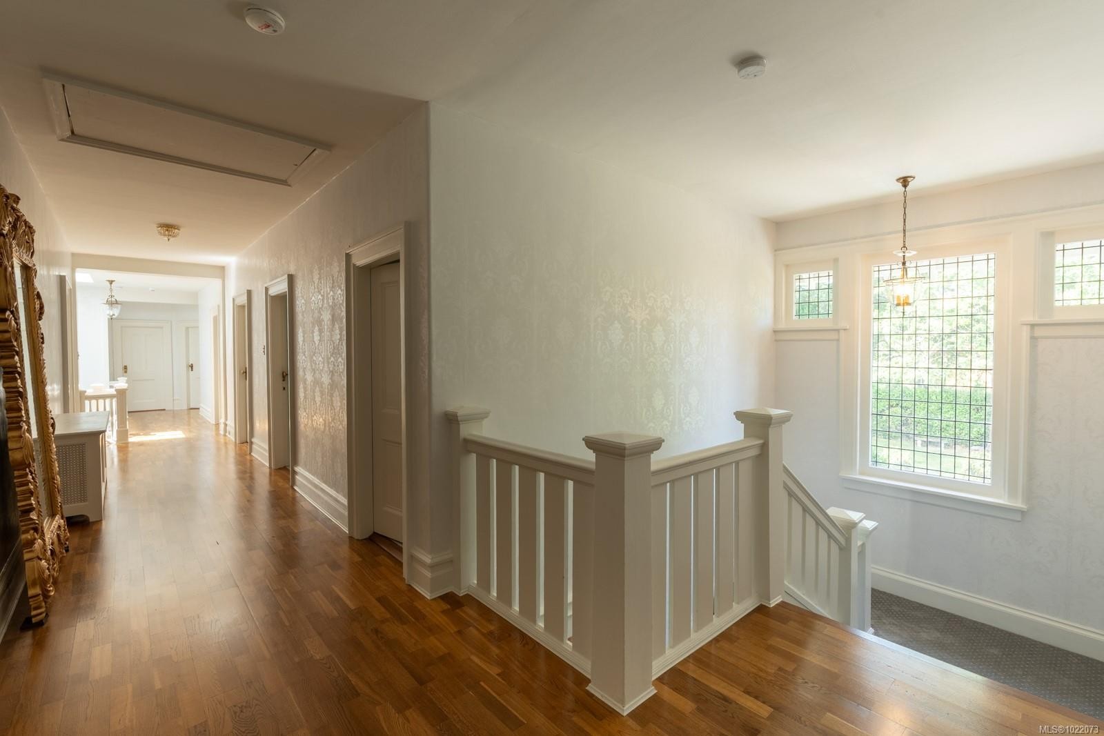 305 Denison Rd, Oak Bay, BC