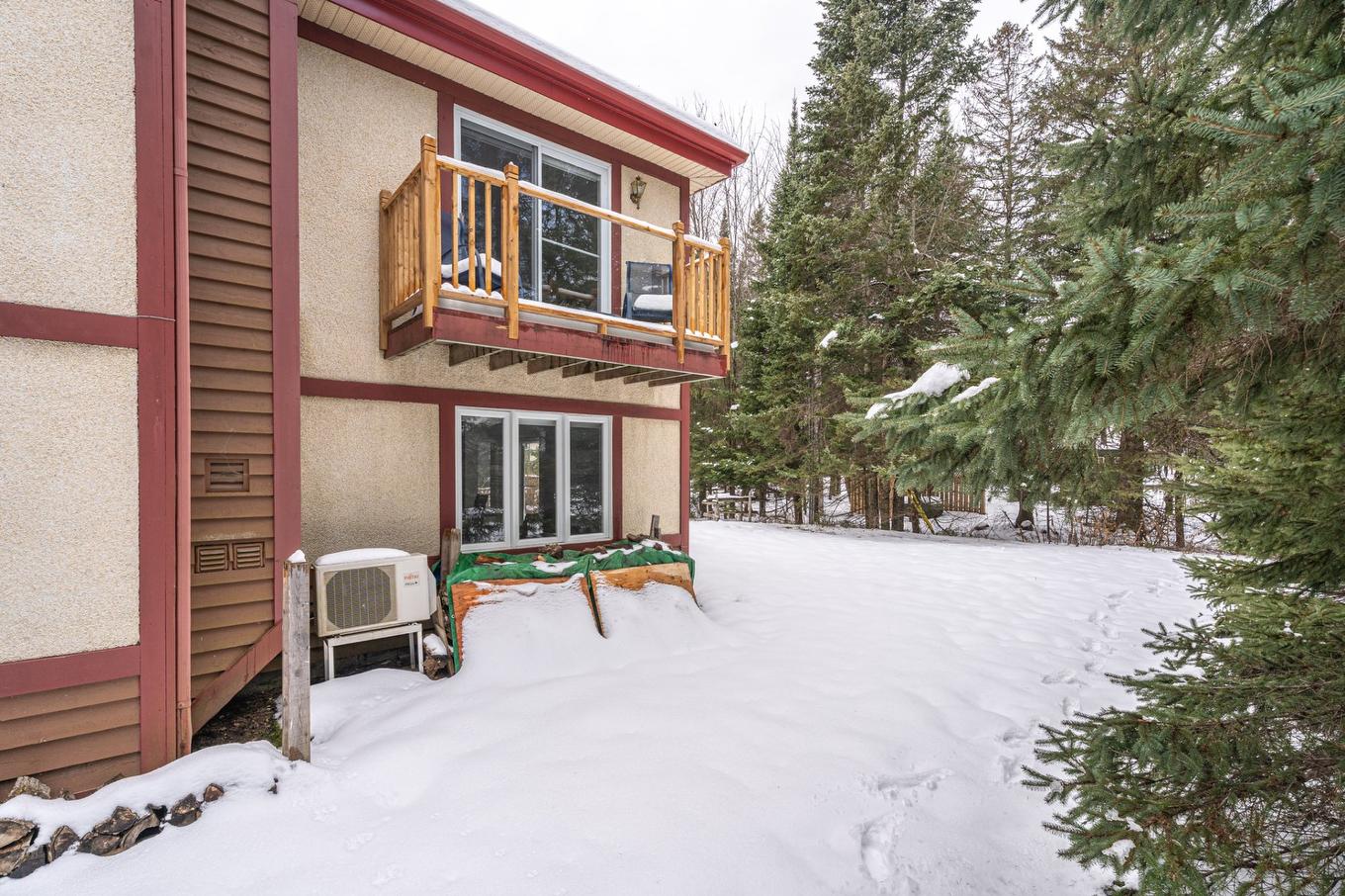 Face arrière - 1752 Ch. Du Golf, Mont-Tremblant, QC - Outdoor