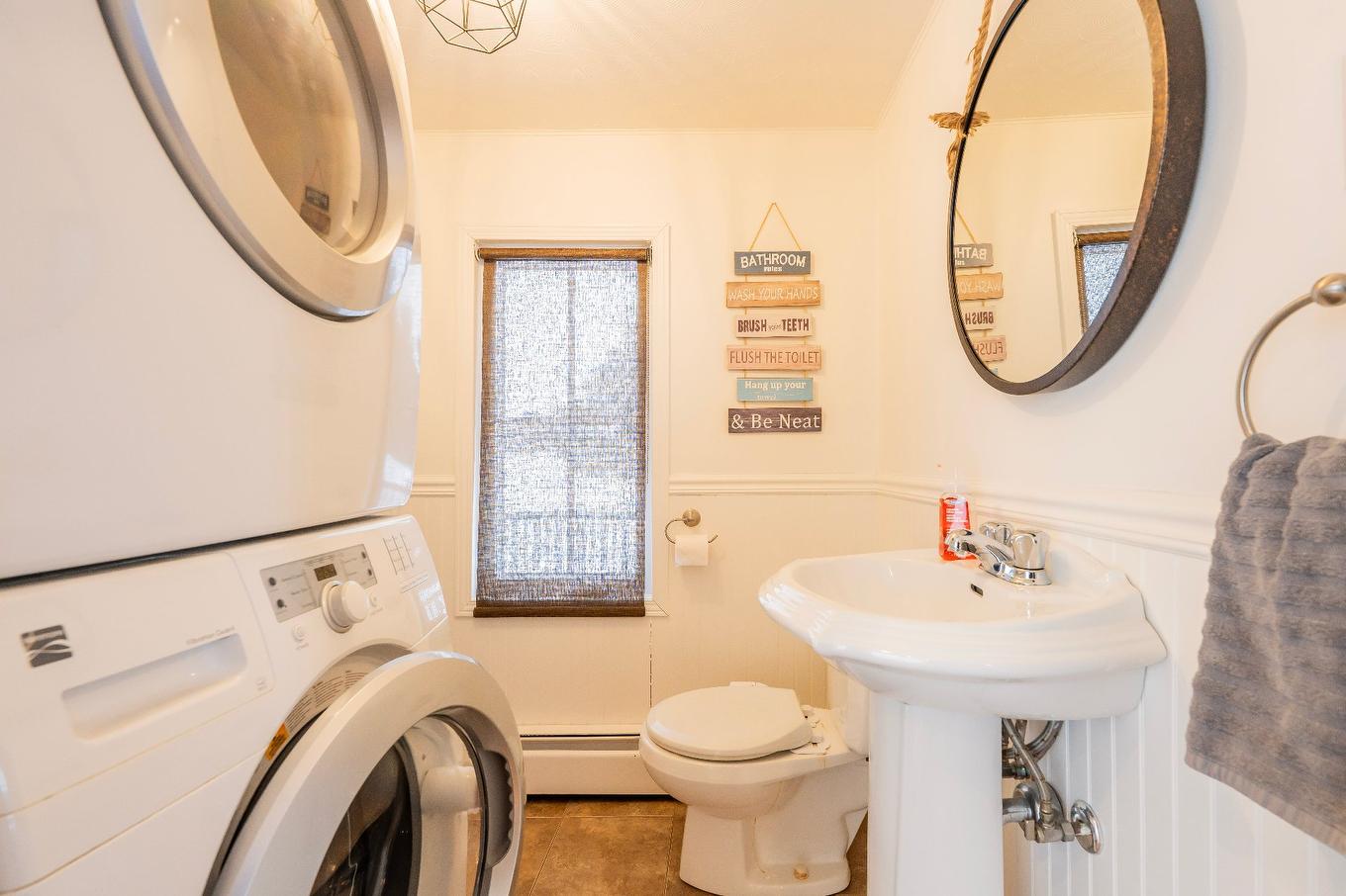 Salle d'eau - 973 Ch. Des Caps, Les Îles-De-La-Madeleine, QC - Indoor