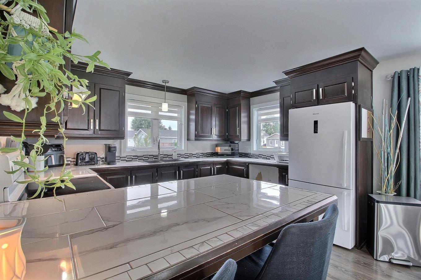 Cuisine - 30 Rue Thibault, Val-D'Or, QC - Indoor