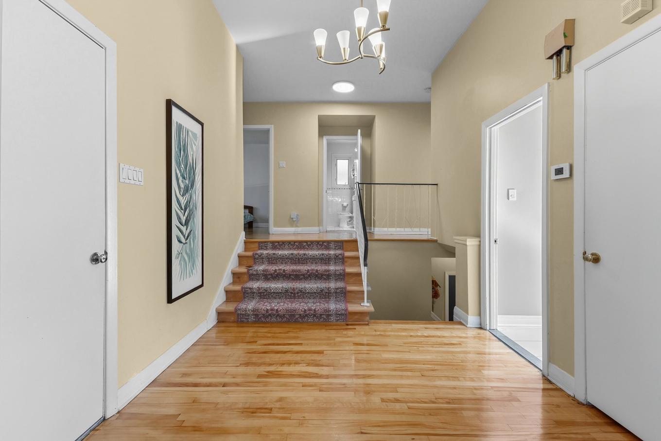 Hall - 4900 Boul. Cavendish, Montréal (Côte-Des-Neiges/Notre-Dame-De-Grâce), QC - Indoor Photo Showing Other Room