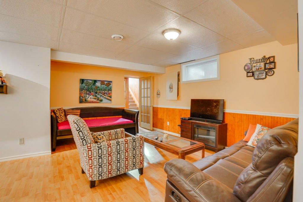 Family room - 55 Rue Marie-Curie, Gatineau (Gatineau), QC - Indoor With Fireplace