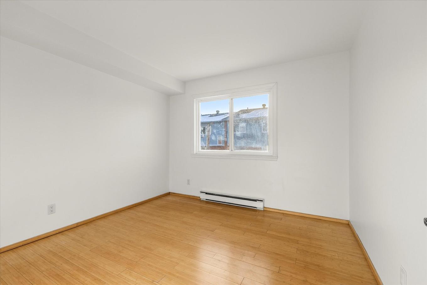 Bedroom - 301-645 Place Chomedey, Laval (Chomedey), QC - Indoor Photo Showing Other Room