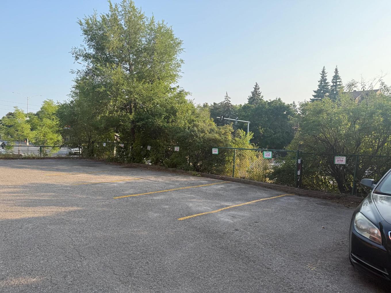 Stationnement - 301-645 Place Chomedey, Laval (Chomedey), QC - Outdoor