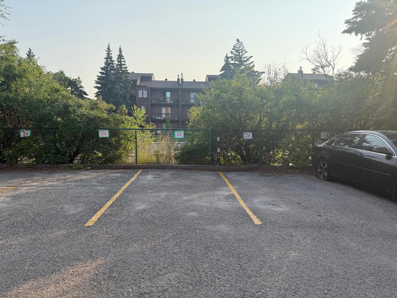 Stationnement - 301-645 Place Chomedey, Laval (Chomedey), QC - Outdoor