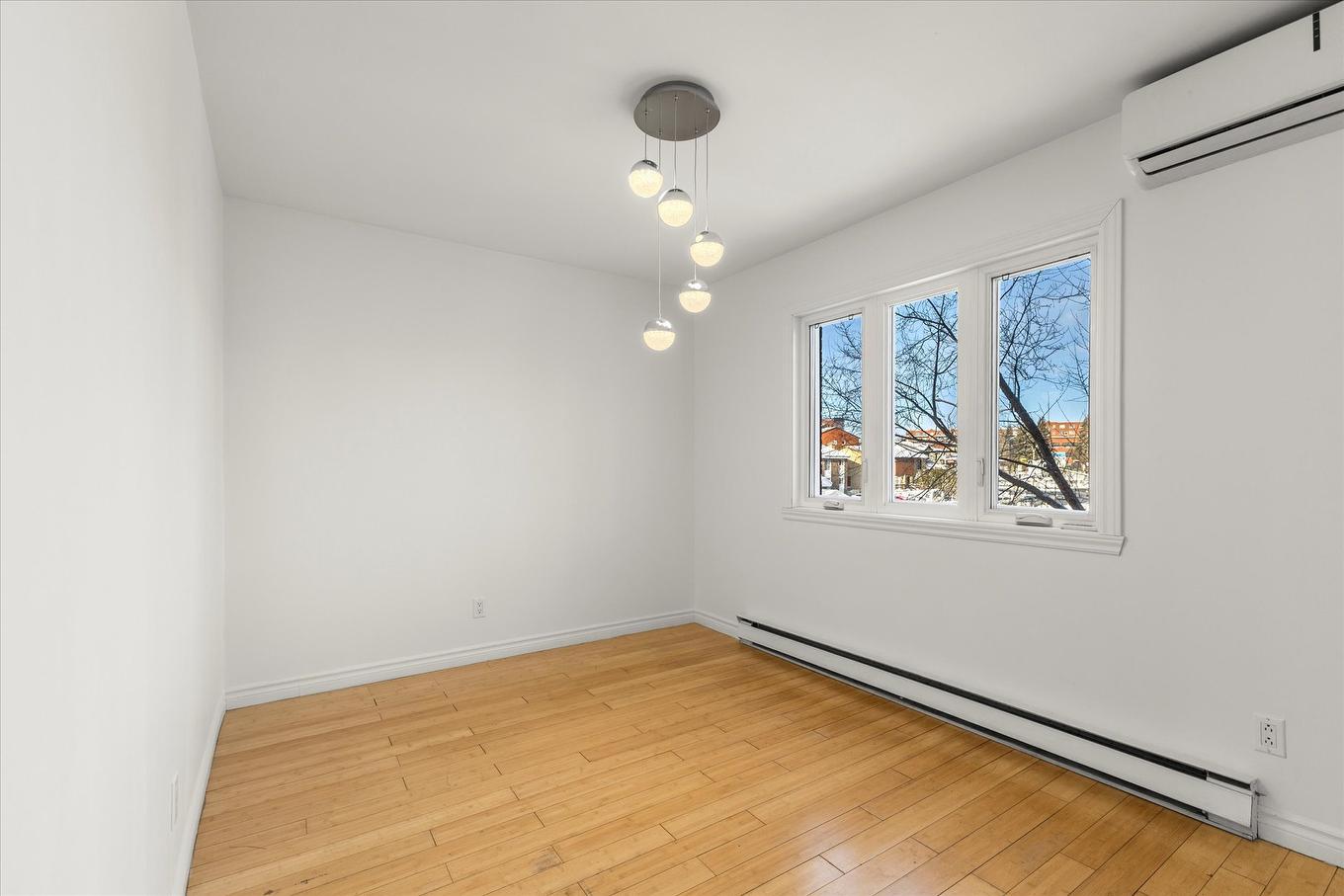 Bedroom - 301-645 Place Chomedey, Laval (Chomedey), QC - Indoor Photo Showing Other Room