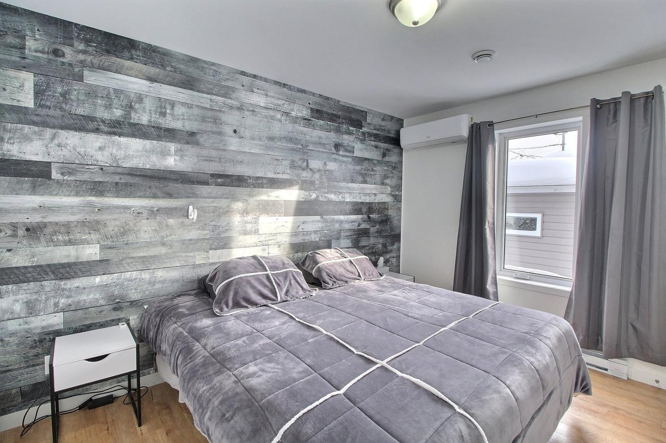 Primary bedroom - 222 Rue Lauzanne, Val-D'Or, QC - Indoor Photo Showing Bedroom