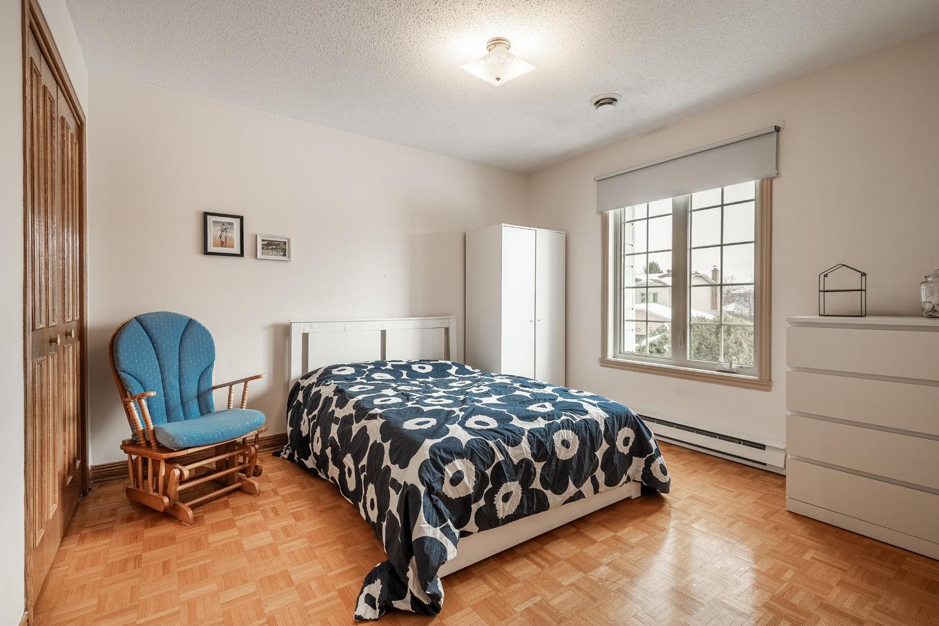 Bedroom - 1095 Rue Rembrandt, Brossard, QC - Indoor Photo Showing Bedroom