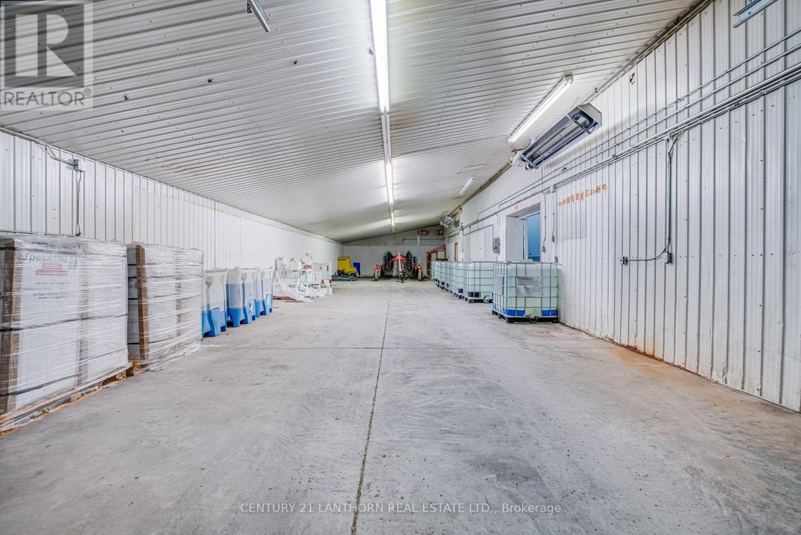 additional bay with 9' door - 19 Terry Fox Drive, Champlain, ON