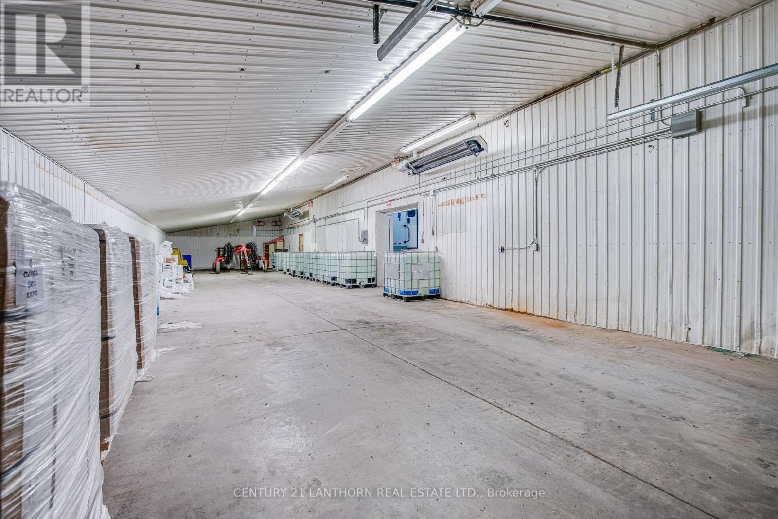additional bay with 9' door - 19 Terry Fox Drive, Champlain, ON