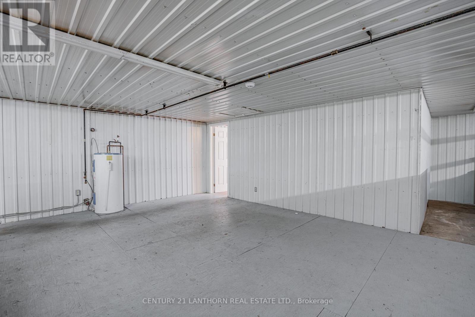 upper mezzanine - 19 Terry Fox Drive, Champlain, ON