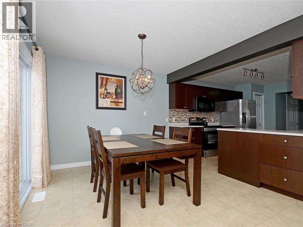 366 Maverick Street Unit# Upper, Waterloo, ON - Indoor Photo Showing Other Room