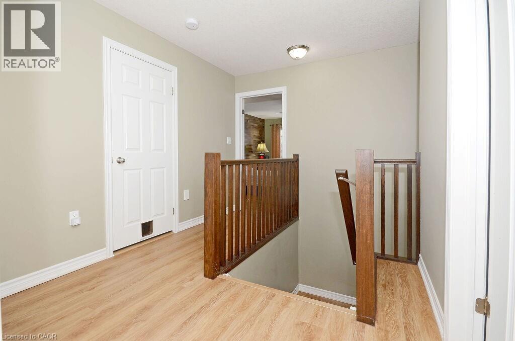 366 Maverick Street Unit# Upper, Waterloo, ON - Indoor Photo Showing Other Room