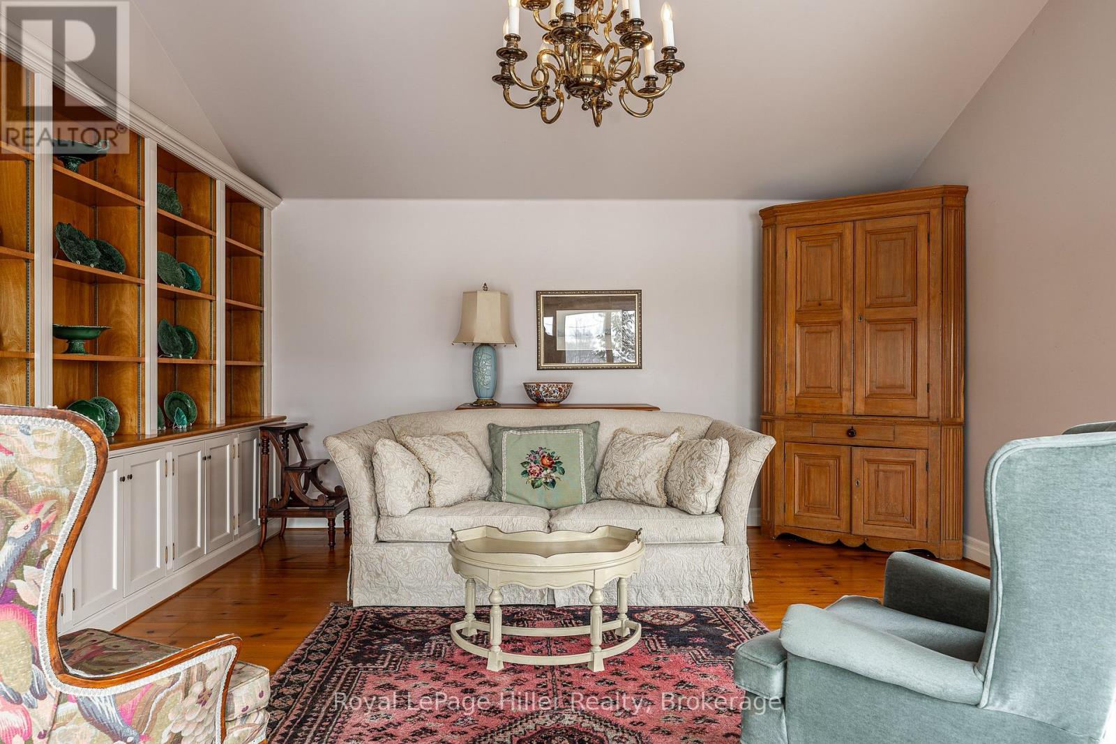 Family Room - 530 Holmes Street, Central Huron (Goderich), ON - Indoor Photo Showing Living Room
