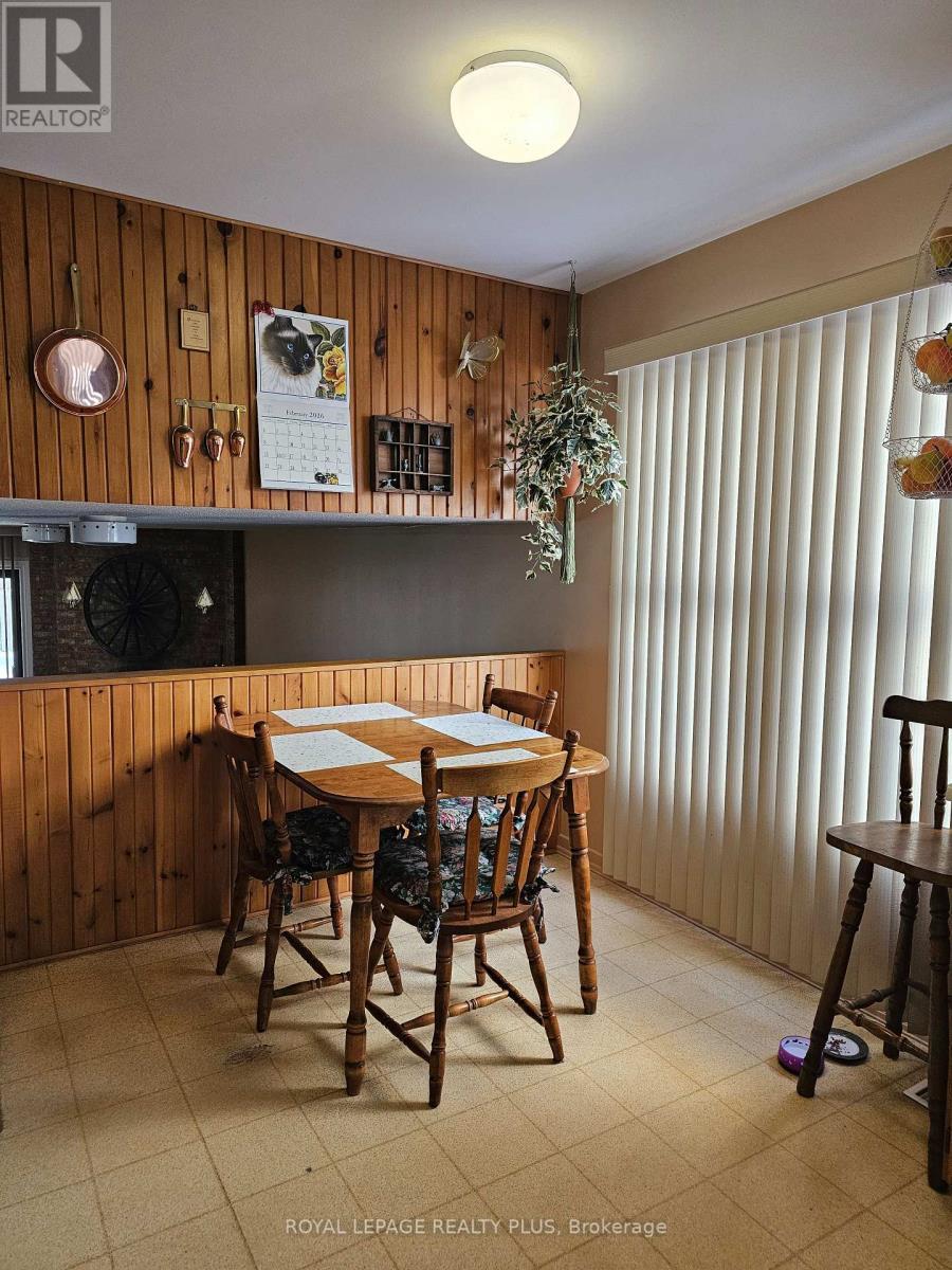 4170 Treetop Crescent, Mississauga, ON - Indoor Photo Showing Dining Room