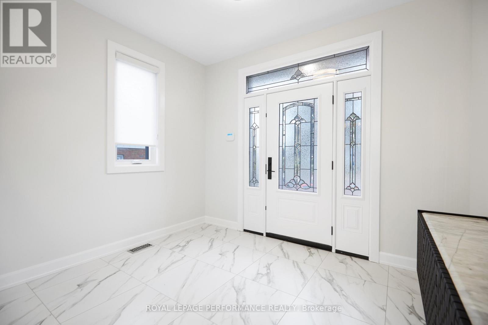 1709 Fisher Ave Avenue, Ottawa, ON - Indoor Photo Showing Other Room