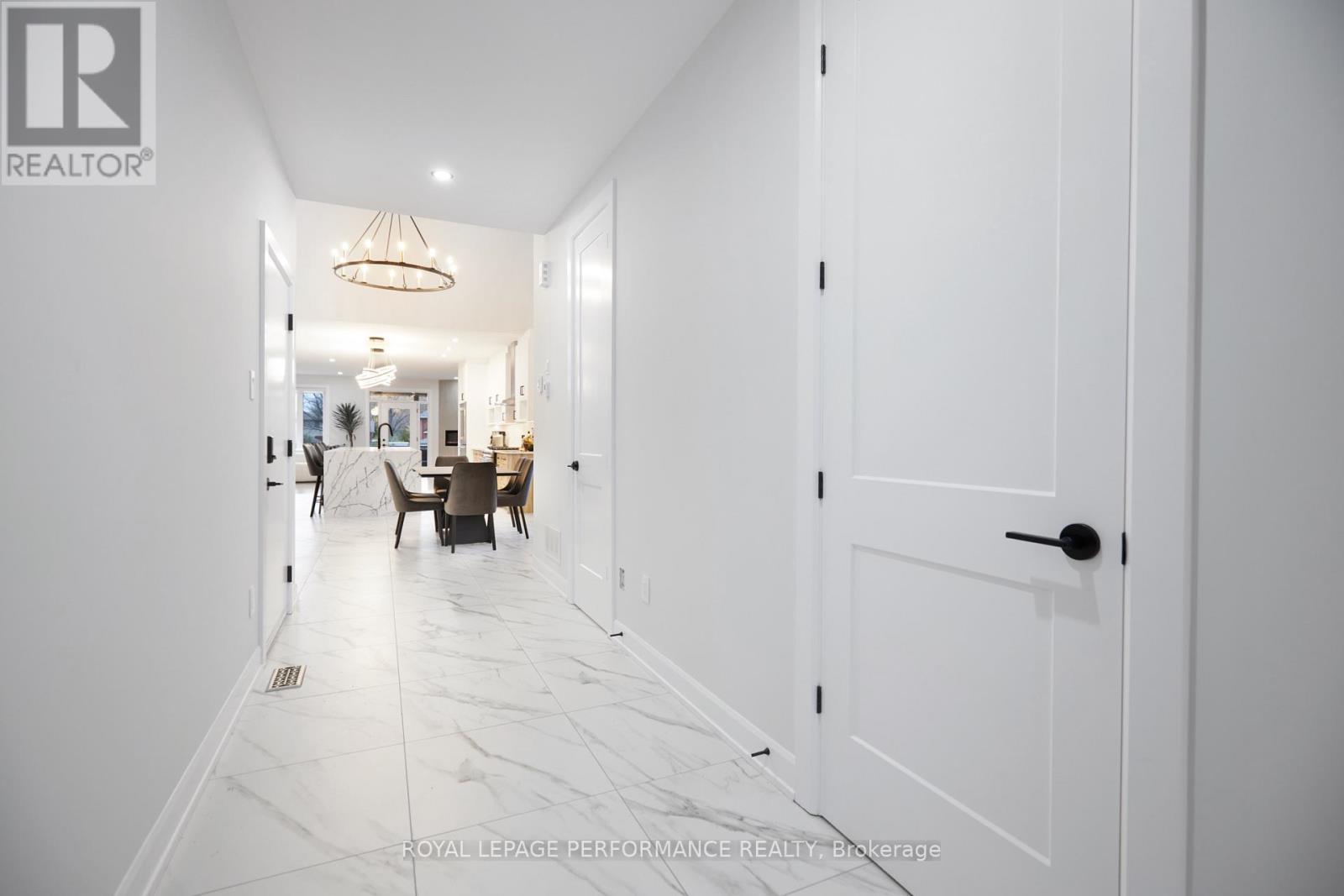 1709 Fisher Ave Avenue, Ottawa, ON - Indoor Photo Showing Other Room