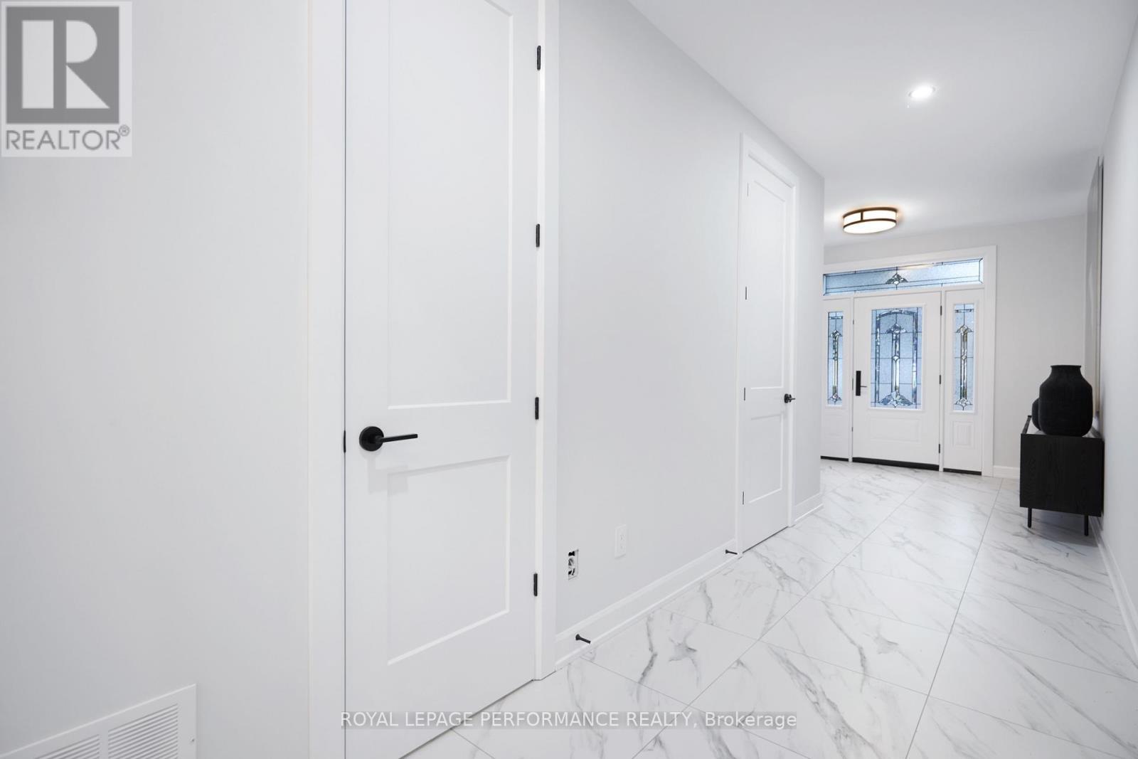 1709 Fisher Ave Avenue, Ottawa, ON - Indoor Photo Showing Other Room