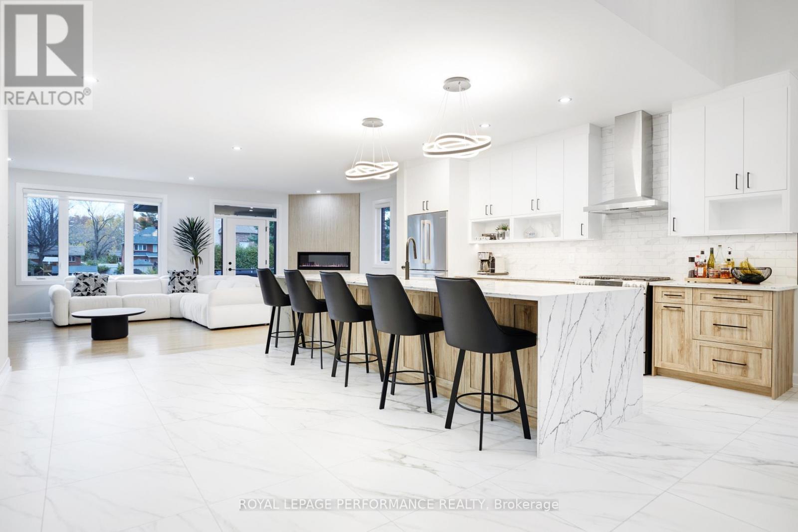 1709 Fisher Ave Avenue, Ottawa, ON - Indoor