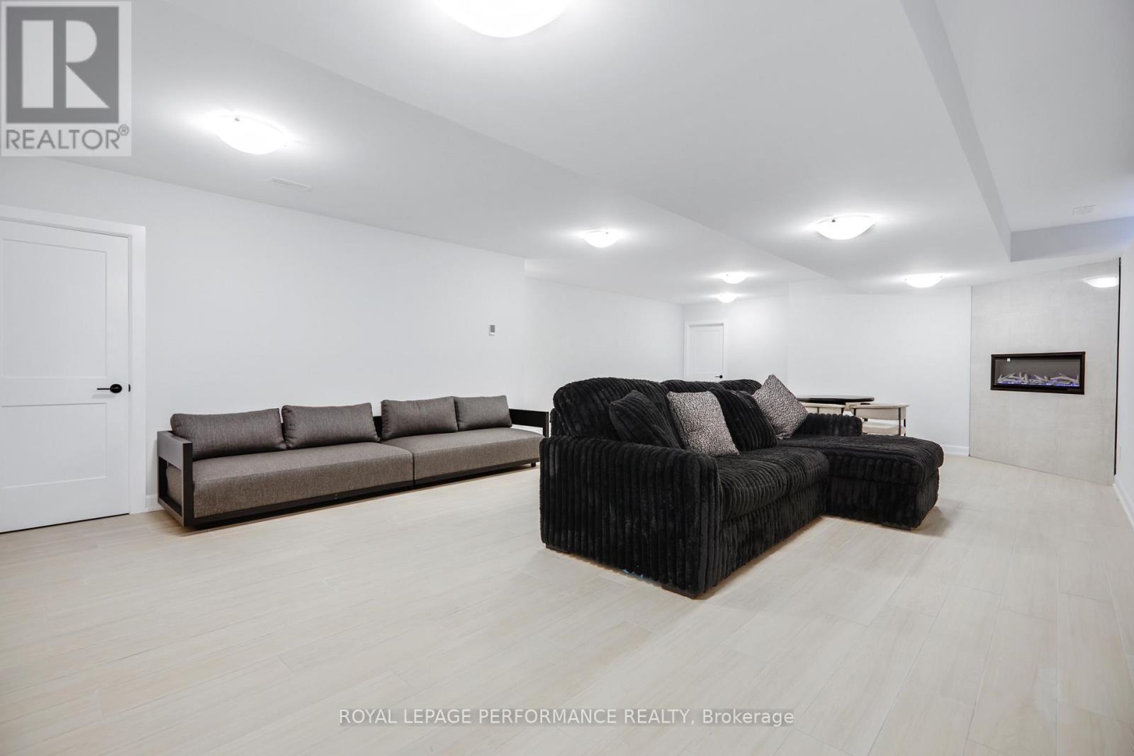 1709 Fisher Ave Avenue, Ottawa, ON - Indoor