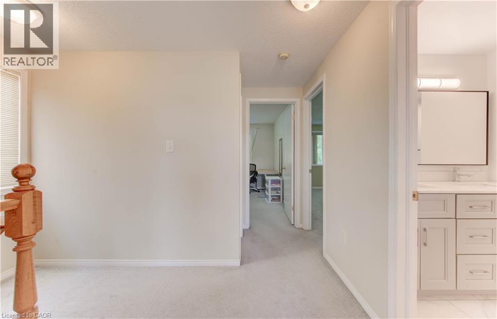 916 Veronica Court, Kitchener, ON - Indoor Photo Showing Other Room