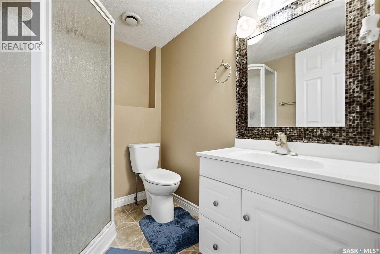 2778 Schweitzer Drive, Regina, SK - Indoor Photo Showing Bathroom