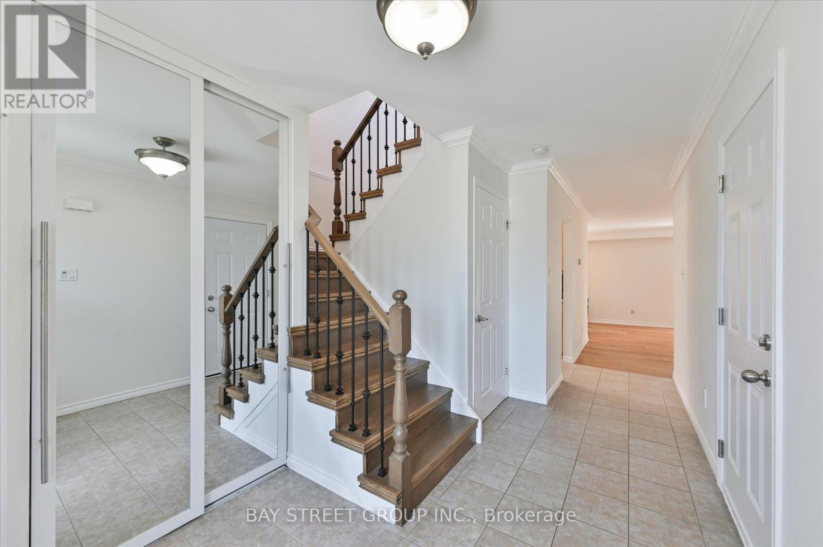 2 of 36 - 378 East 24Th Street, Hamilton, ON - Indoor Photo Showing Other Room