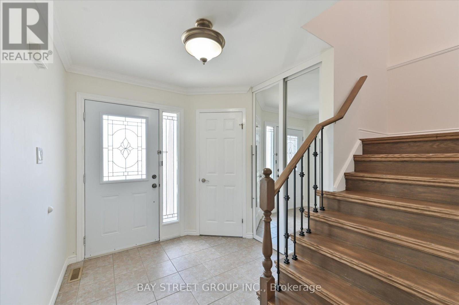 3 of 36 - 378 East 24Th Street, Hamilton, ON - Indoor Photo Showing Other Room