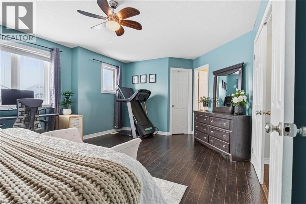 361 Sienna Crescent, Kitchener, ON - Indoor Photo Showing Bedroom