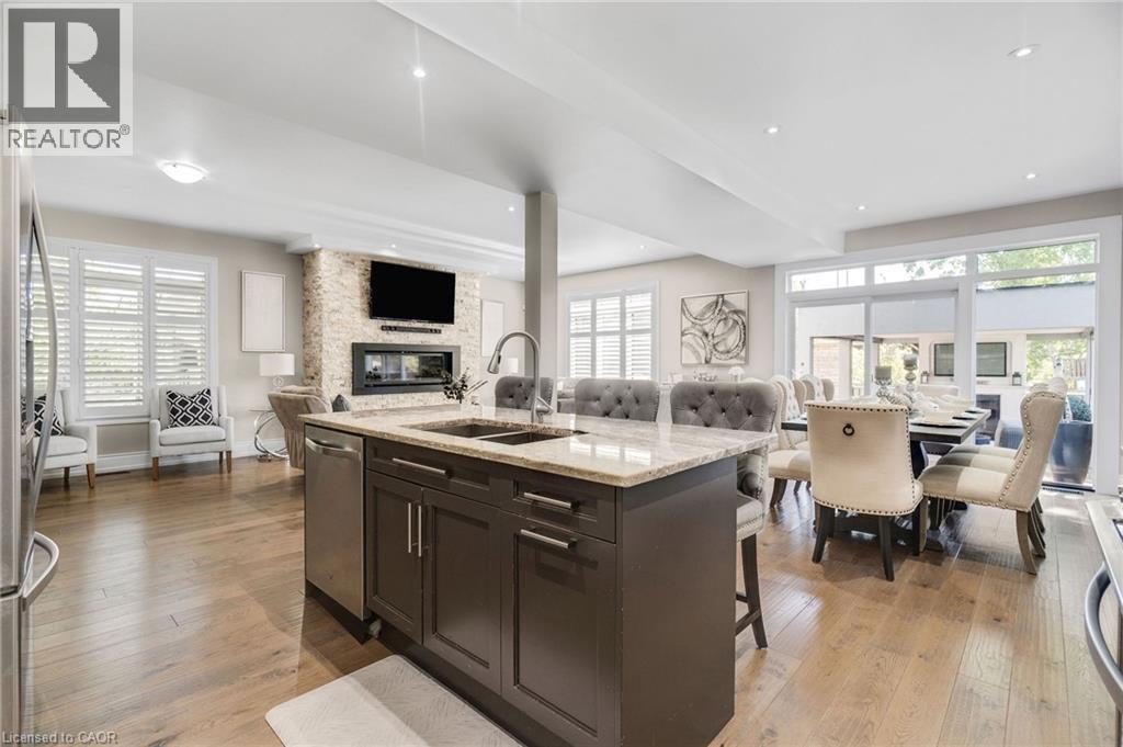 958 Beach Boulevard, Hamilton, ON - Indoor