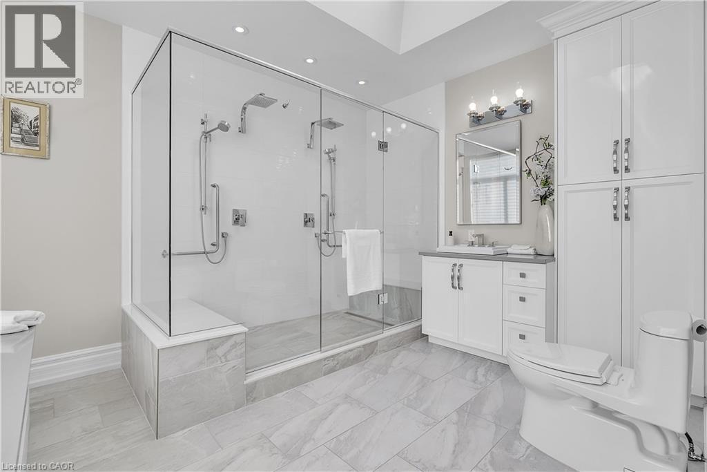 1237 North Shore Boulevard E Unit# 1201, Burlington, ON - Indoor Photo Showing Bathroom