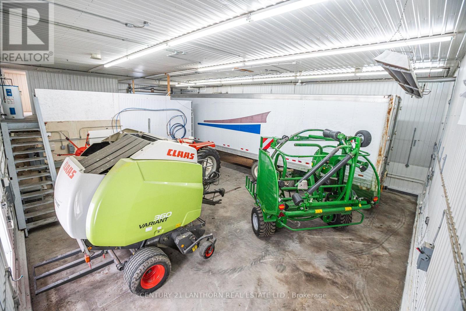 large bay/shop - 19 Terry Fox Drive, Champlain, ON