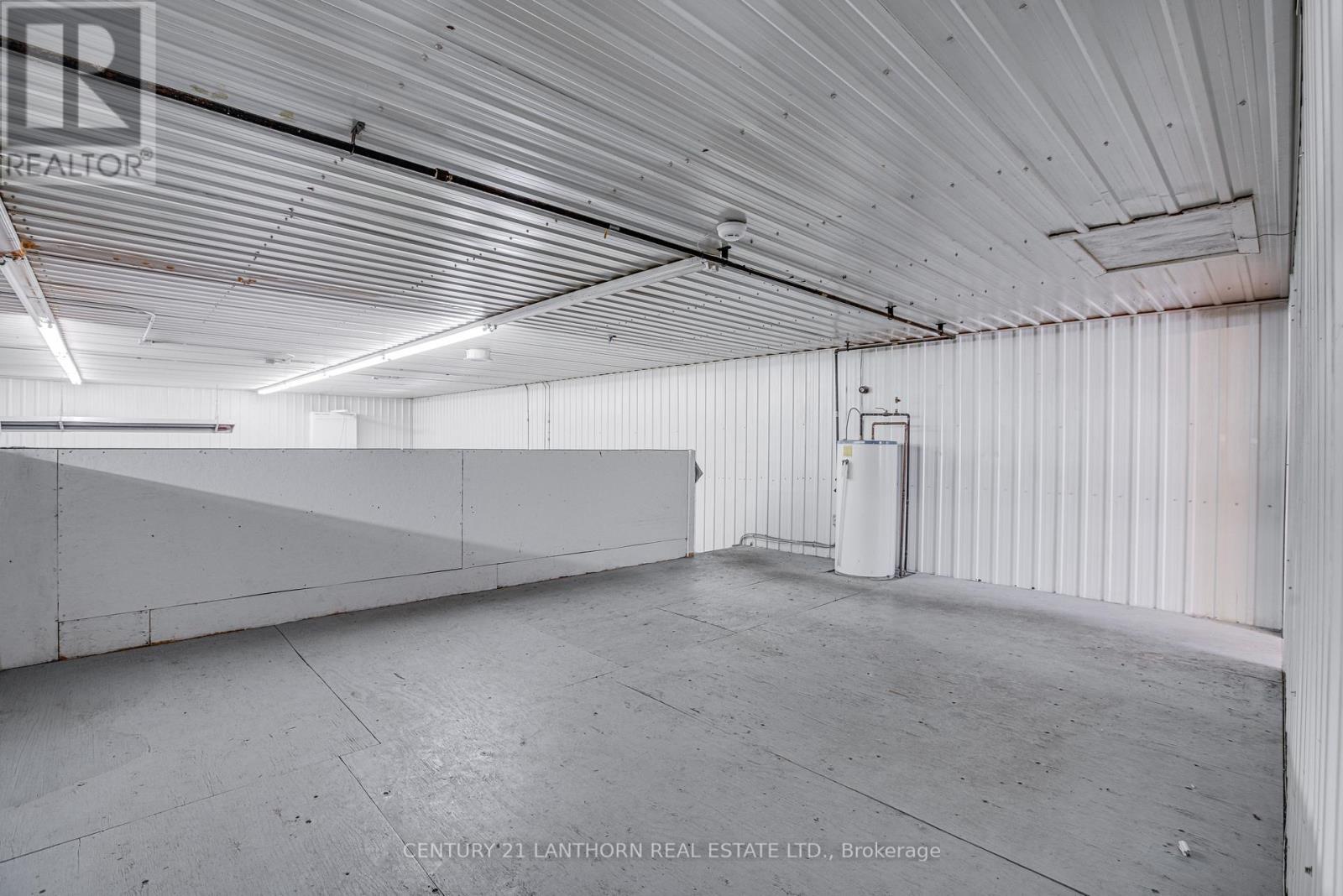 upper mezzanine - 19 Terry Fox Drive, Champlain, ON