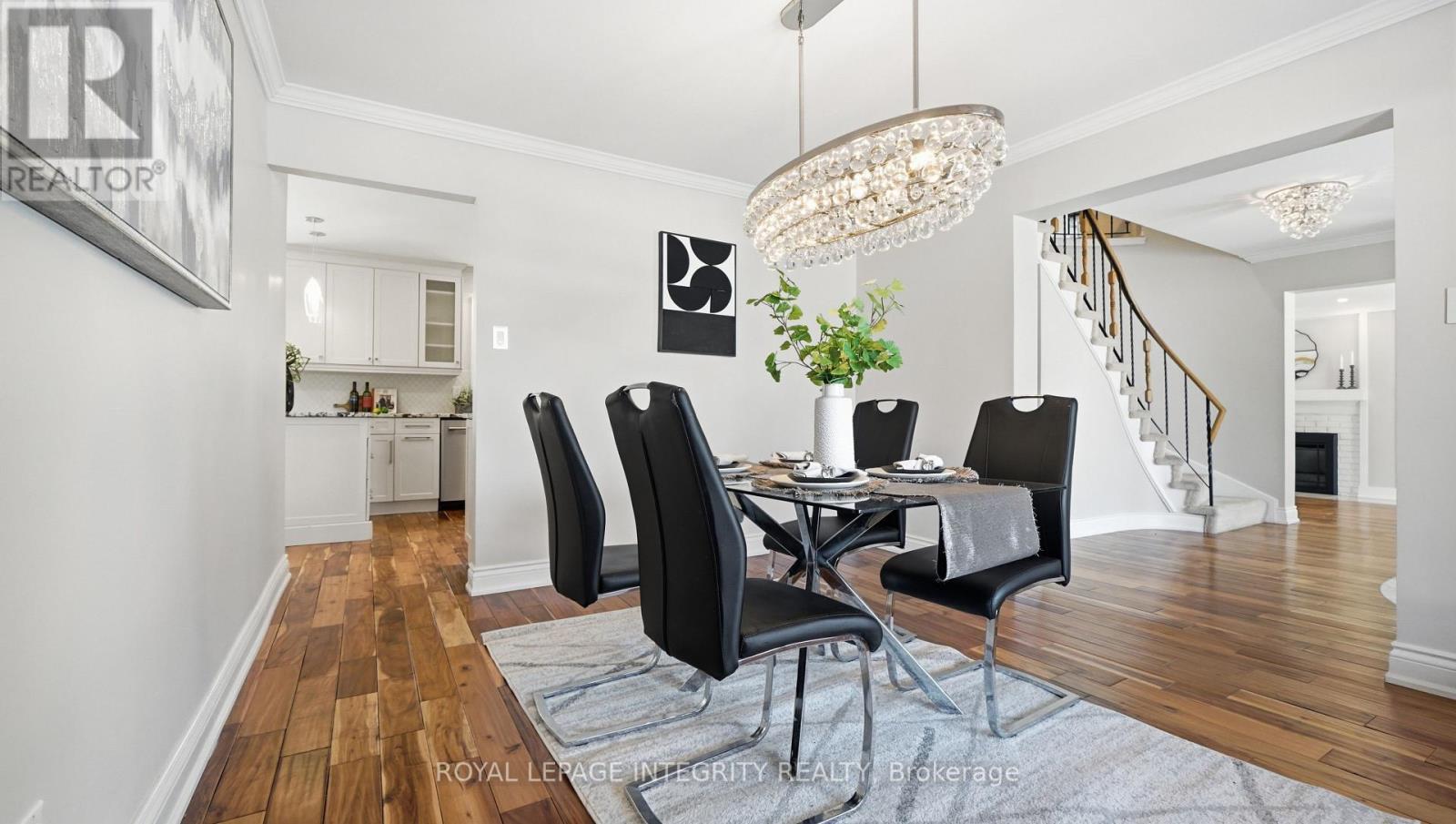 1055 Plante Drive, Ottawa, ON - Indoor Photo Showing Dining Room