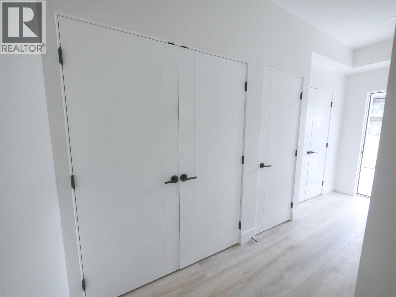 88 Nelson Avenue S Unit# 3, Nakusp, BC - Indoor Photo Showing Other Room