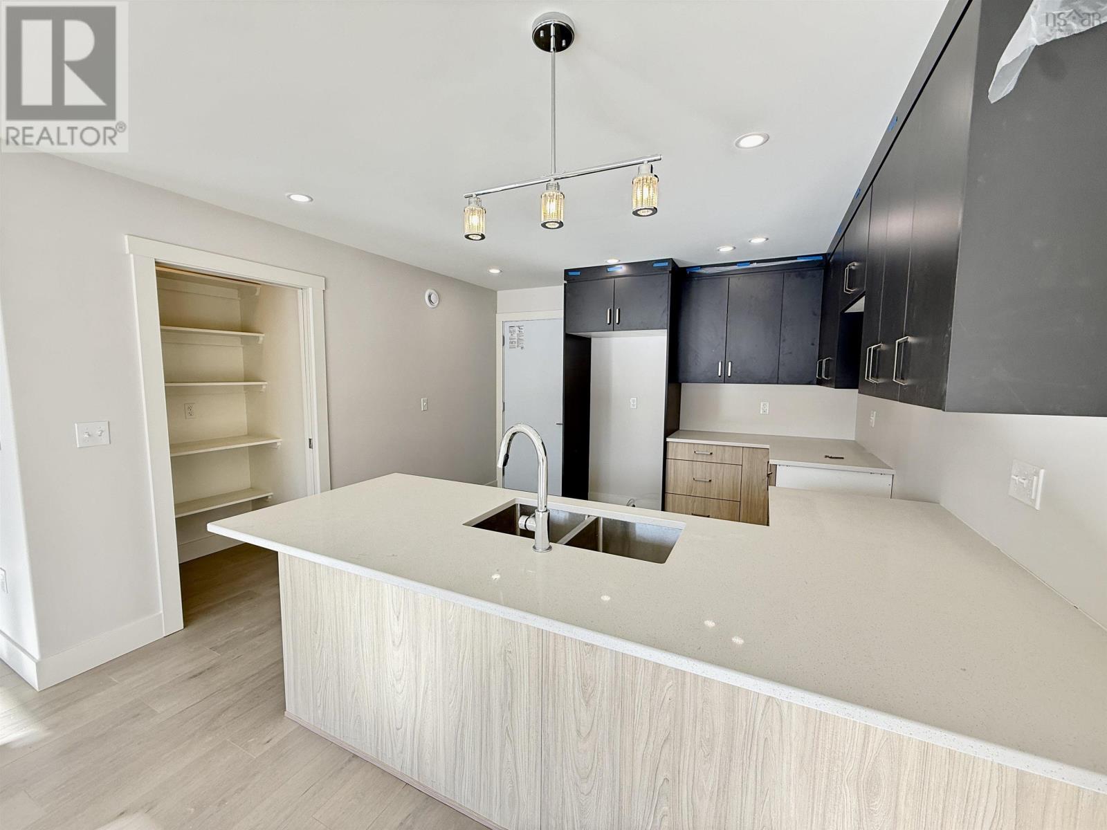 15 Brick Lane, Halifax, NS - Indoor Photo Showing Kitchen With Double Sink