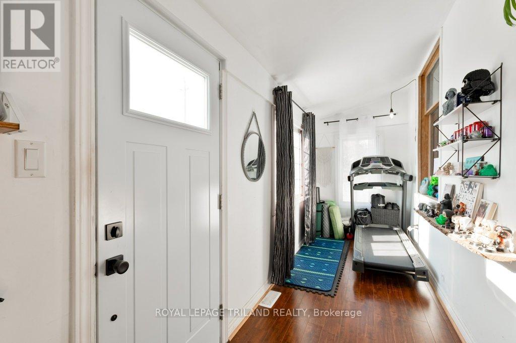 80 Edward Street, St. Thomas, ON - Indoor Photo Showing Other Room