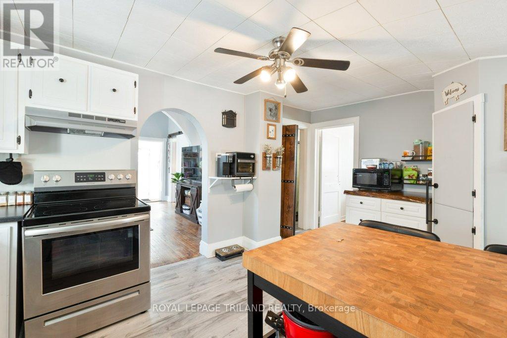 80 Edward Street, St. Thomas, ON - Indoor Photo Showing Kitchen