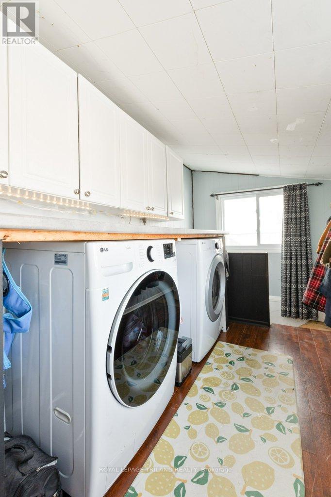 80 Edward Street, St. Thomas, ON - Indoor Photo Showing Laundry Room