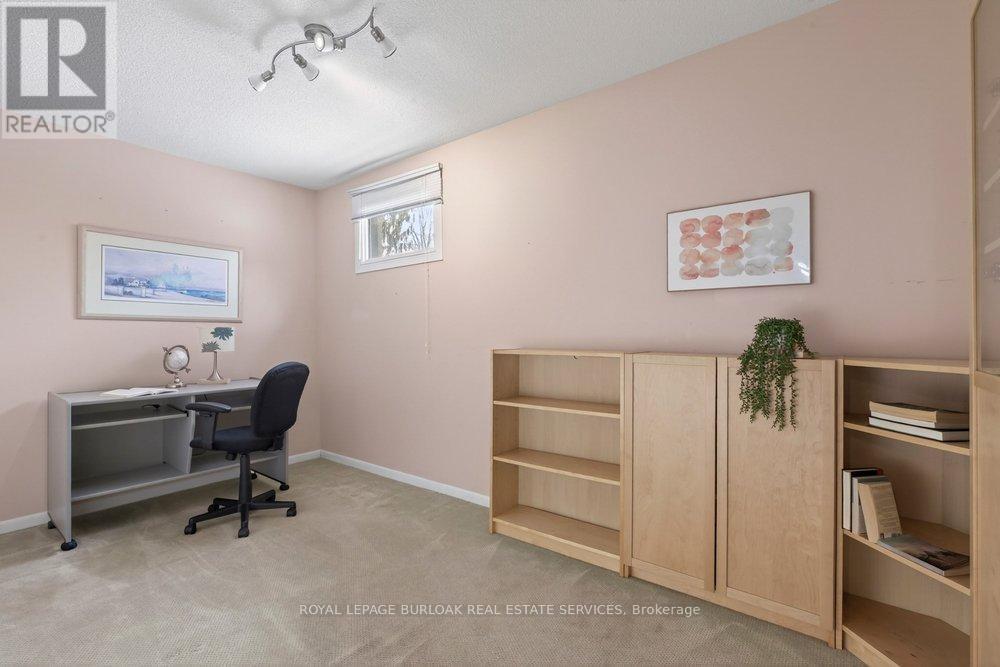 2162 Pauline Court, Burlington, ON - Indoor